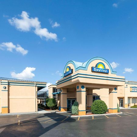 Days Inn By Wyndham Oklahoma City Fairground Bagian luar foto